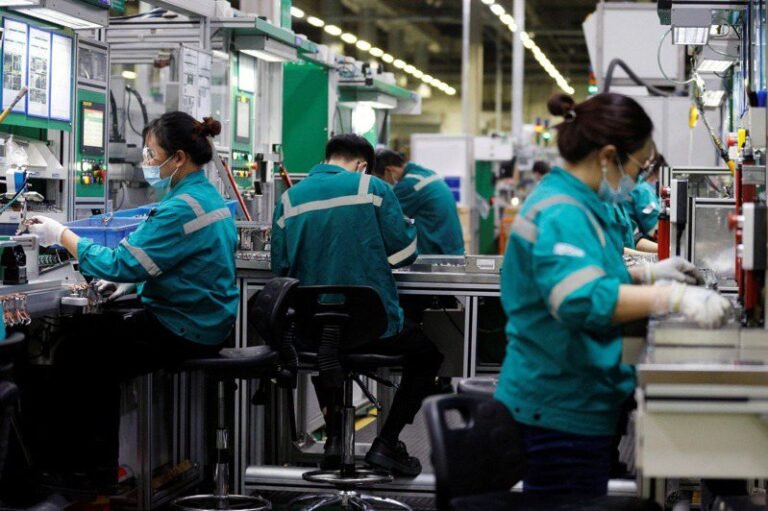 Asia's manufacturing sector weakened last month as new orders and output declined, and economies in Taiwan and South Korea weakened.

