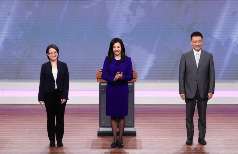 Ko Yingpei's support drops 2% in latest poll after Taiwan vice-presidential debate


