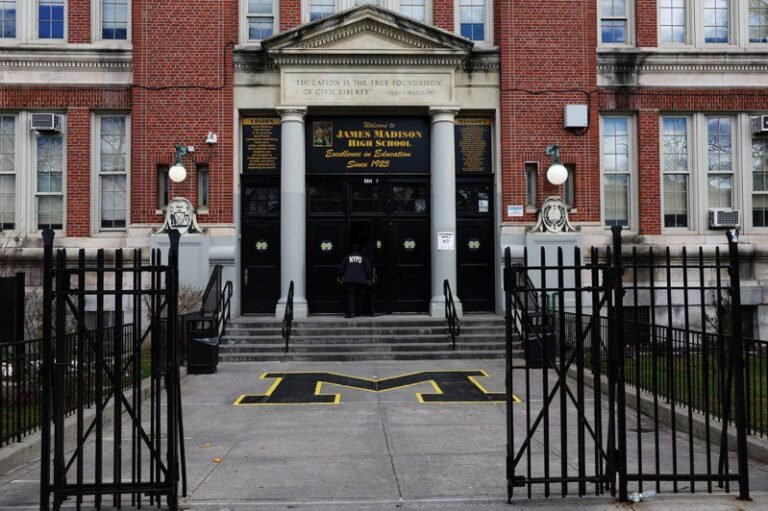 New York City high school hosts undocumented students and forces them to take online classes

