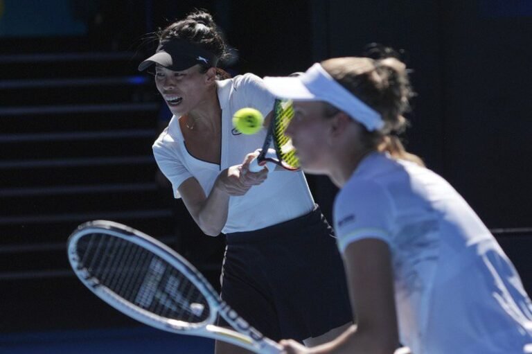 Tennis/Xie Suwei won the women's doubles championship at the Australian Open and set a super 