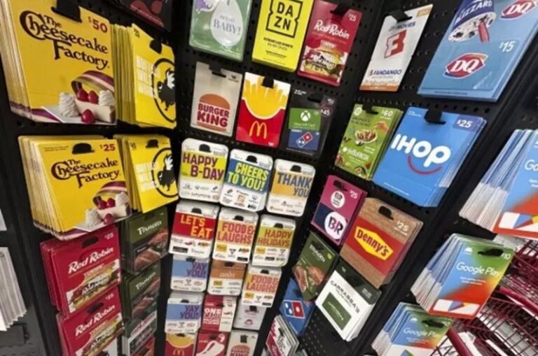 A Chinese man in New York who earned 50 cents per card was arrested for gift card fraud... 