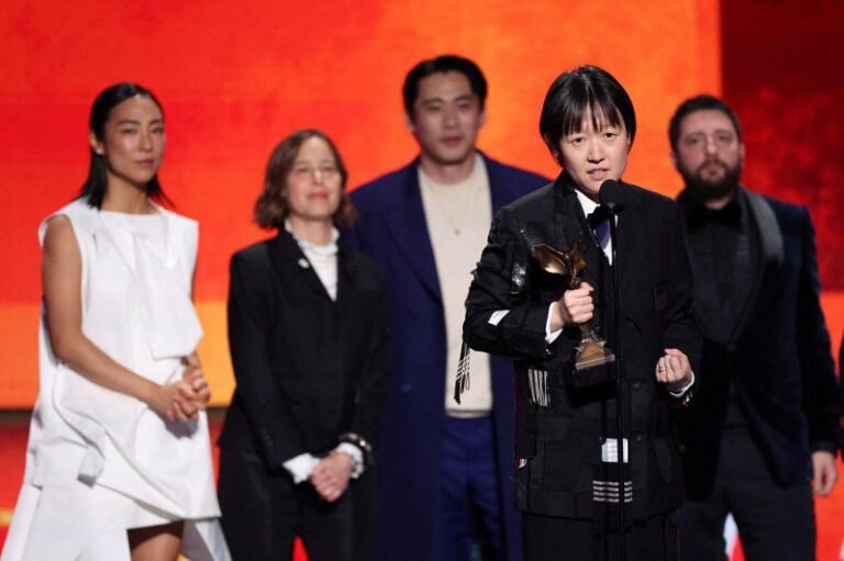Asian director Celine Song won 2 awards at the Independent Spirit Film Awards for 