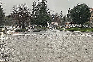 Emergency evacuation of rare flooding, mud and standing water in Walnut City, Sugar District, Los Angeles County

