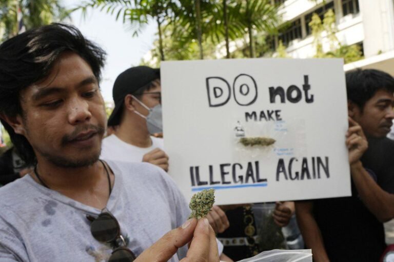 Thailand's Health Minister: Recreational marijuana to be banned by year's end

