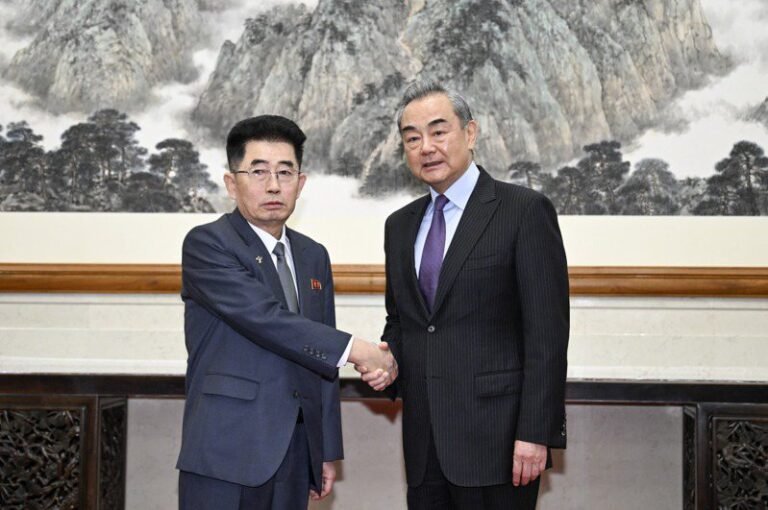 North Korean delegation visits Beijing to meet Wang Yi and calls for strengthening ties between the two countries

