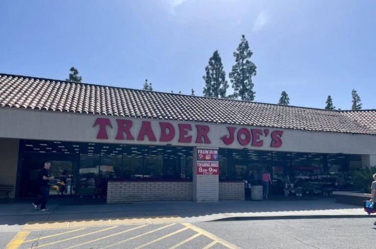 Trader Joe's mini reusable bags get snatched up by the Chinese


