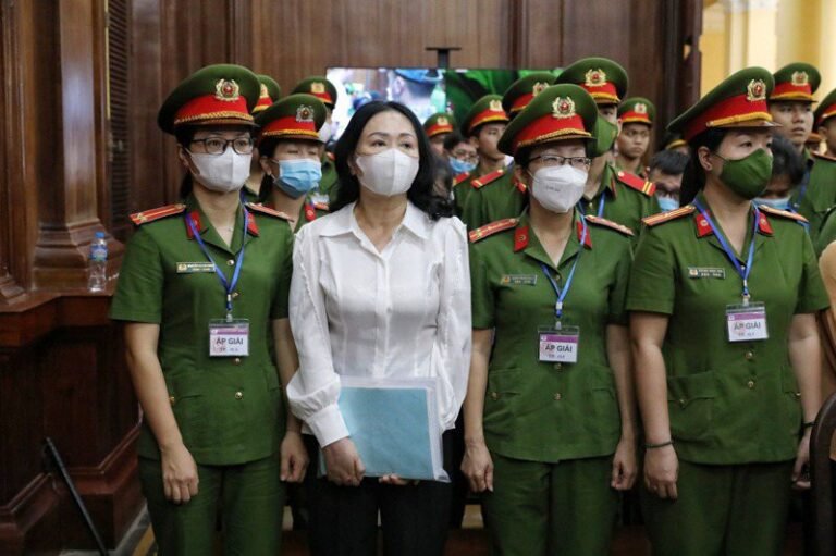 Vietnam's biggest corruption case: Trial of female real estate tycoon on embezzlement of US$12 billion to begin today

