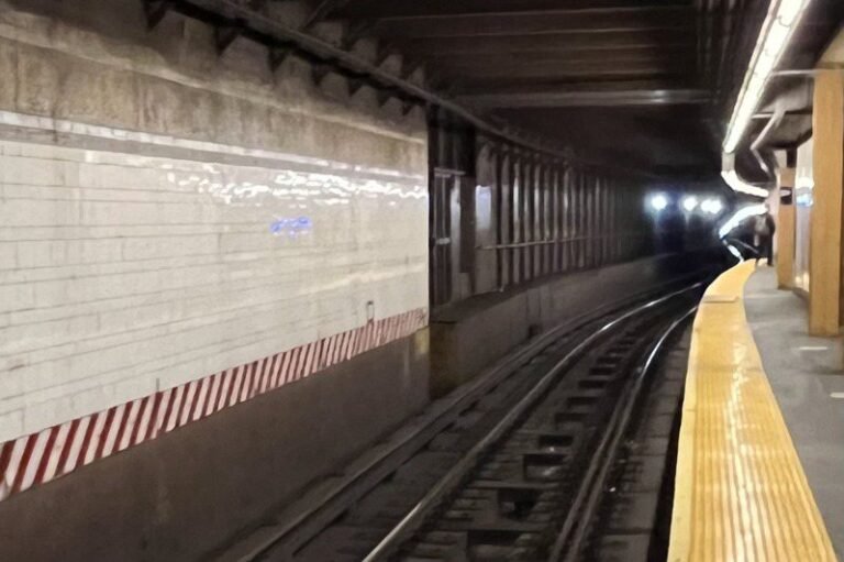  What happened to the New York subway?  Sad scene of 4 fatal accidents in 2 days

