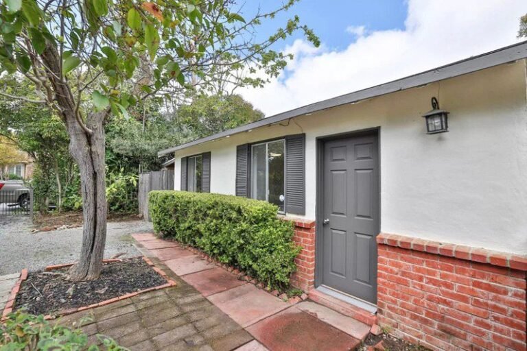 384-square-foot old house in Cupertino asking $1.7 million: cheapest in the city

