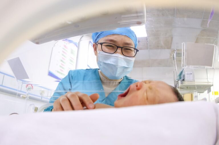 China's birth rate has declined year by year, and the first batch of 