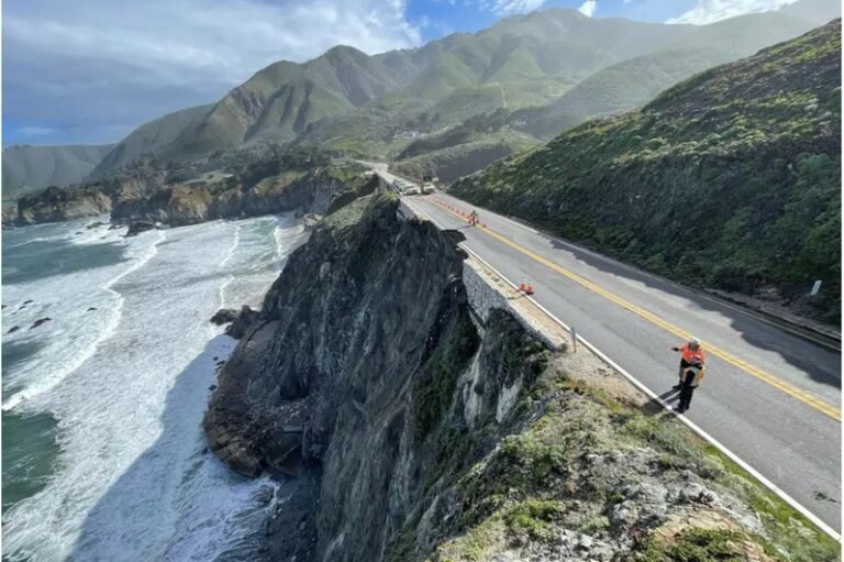 Chinese tourists and campers were stranded in Big Sur but were fortunately rescued


