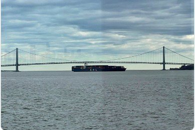 The nightmare is repeating itself?Giant container ship loses power near New York's Verrazano Bridge

