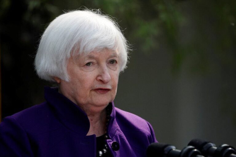Yellen: US ready to impose sanctions on Chinese banks if they help Russian troops invade Ukraine

